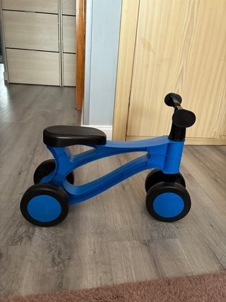 Bici infantil azul 4 ruedas