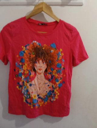 Camiseta Zara Estampada Mujer
