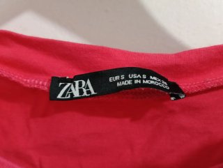Camiseta Zara Estampada Mujer