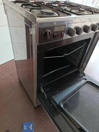 Cocina de gas con horno