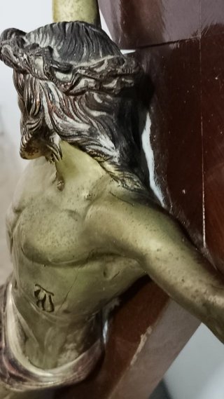 Cruz de madera con Jesús en bronce 84 cm