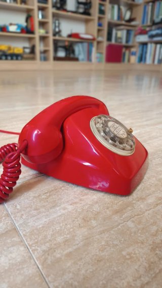 Teléfono antiguo Heraldo Antiguo Rojo