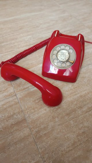 Teléfono antiguo Heraldo Antiguo Rojo