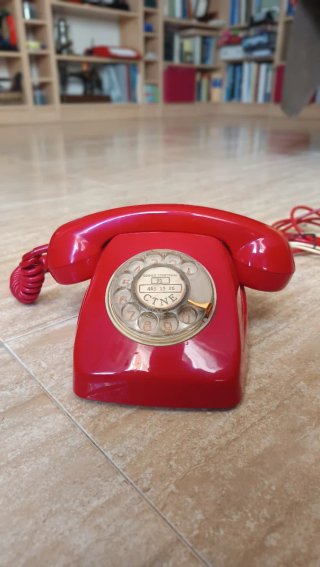 Teléfono antiguo Heraldo Antiguo Rojo