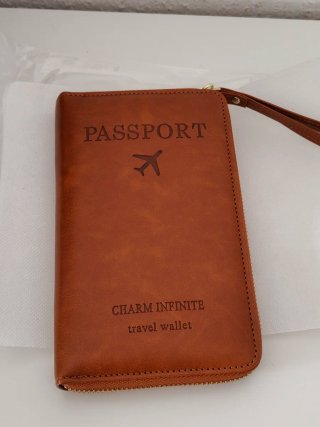 Cartera Porta Pasaporte Marrón
