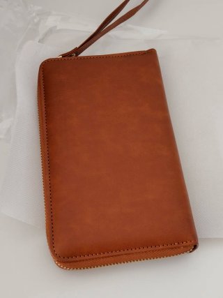 Cartera Porta Pasaporte Marrón