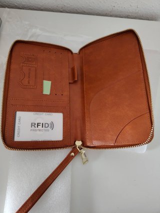 Cartera Porta Pasaporte Marrón