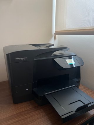 Impresora HP OfficeJet Pro 8715. SOLO IMPRIME.