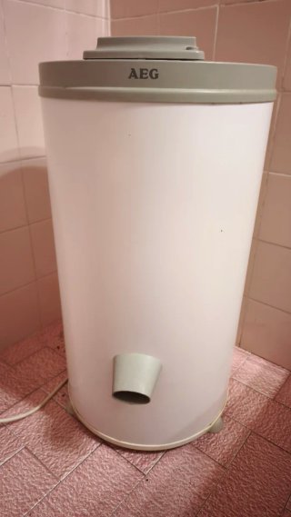 Secadora Centrifugadora AEG SV 4528
