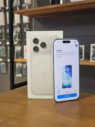 IPHONE 17 PRO 1TB ARGENTO BATTERIA 100% - 3 CICLI