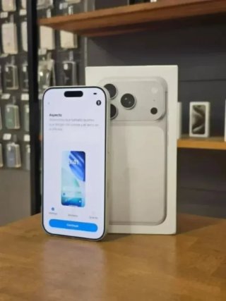 IPHONE 17 PRO 1TB ARGENTO BATTERIA 100% - 3 CICLI
