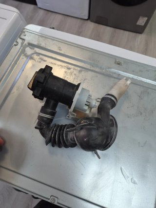 Bomba de desagüe lavadora Balay TS 7010
