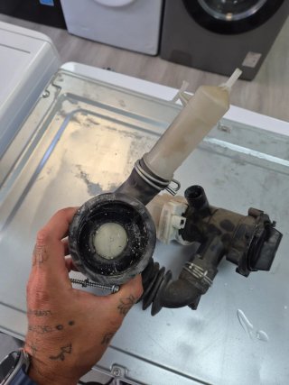 Bomba de desagüe lavadora Balay TS 7010