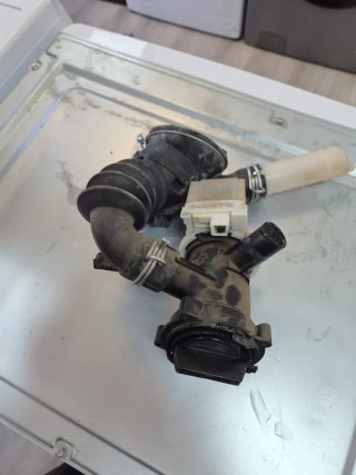 Bomba de desagüe lavadora Balay TS 7010