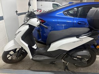 Moto Scooter 125cc Blanca