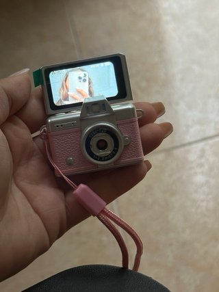 Mini Cámara Digital Retro Rosa LK-027