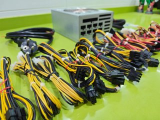 Vendo fuente 100% modular FSP Group FSP1200-50AAG