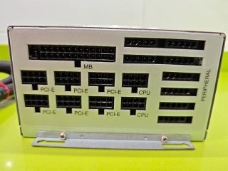 Vendo fuente 100% modular FSP Group FSP1200-50AAG