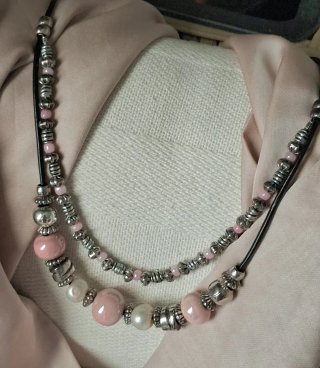 Conjunto pashmina, pulseras gargantilla y alfiler