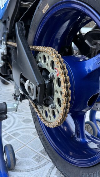 Suzuki GSXR 1000 k8 circuito