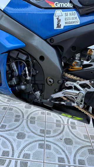 Suzuki GSXR 1000 k8 circuito
