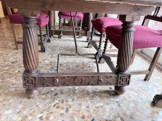 Mesa comedor y 6 sillas antiguo