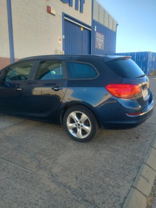 Opel Astra 2012