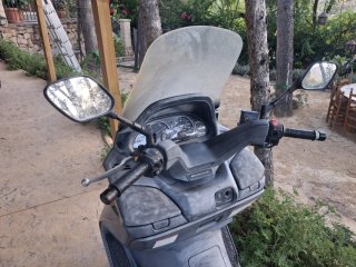 Suzuki Burgman 250 Maxi Scooter Gris
