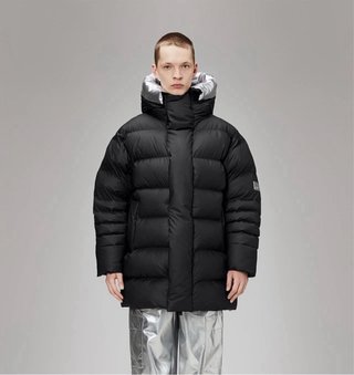 Parka RAINS Negra Talla M (L) A ESTRENAR