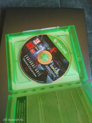 Resident Evil Origins Collection Xbox One