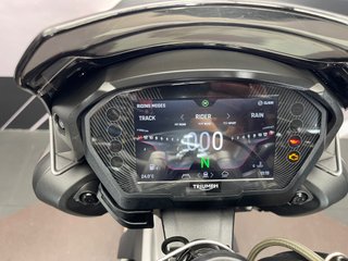 Triumph Street Triple RS Plata