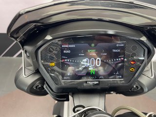 Triumph Street Triple RS Plata