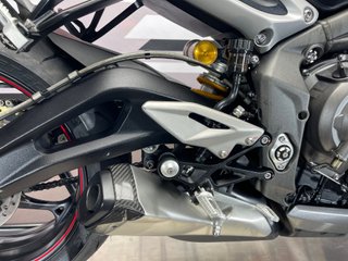 Triumph Street Triple RS Plata