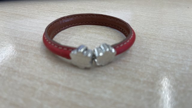 Pulsera cuero y plata flor