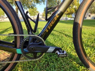 Bicicleta Gravel Trek Checkpoint Taglia M/L