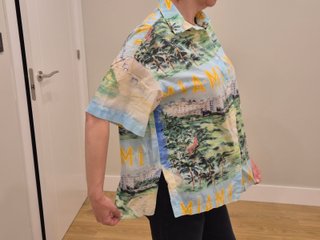 Camisa hawaiana Bershka Miami XS (corte oversize)