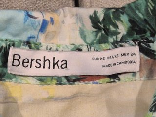 Camisa hawaiana Bershka Miami XS (corte oversize)