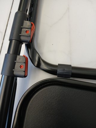 Scrivania pieghevole regolabile Homy Casa con portabicchieri, colore nero: tavolo portatile per laptop, è