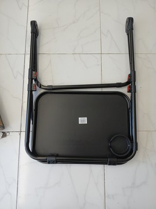 Scrivania pieghevole regolabile Homy Casa con portabicchieri, colore nero: tavolo portatile per laptop, è