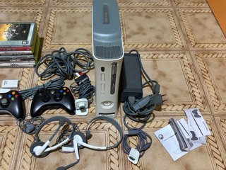 Xbox 360 Completa con Giochi e Accessori