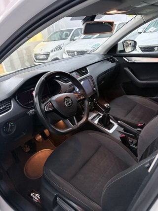 Skoda Octavia COMBI 1.6TDI 115CV AMBITION