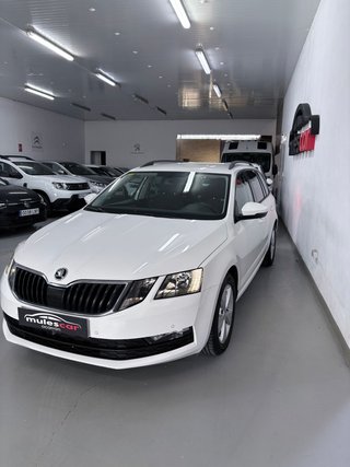 Skoda Octavia COMBI 1.6TDI 115CV AMBITION