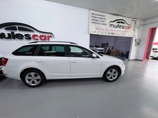 Skoda Octavia COMBI 1.6TDI 115CV AMBITION