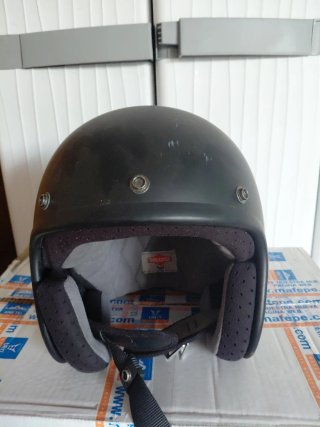 Casco de moto negro