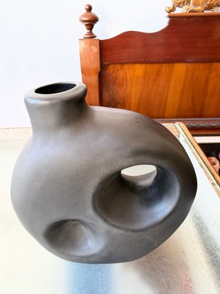 Esculturas modernas firmadas