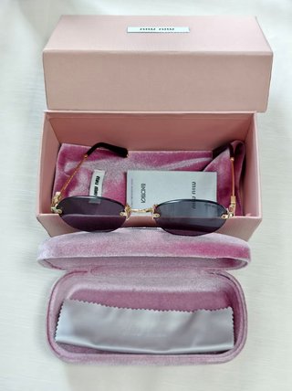 Gafas de sol Miu Miu ovaladas sin montura