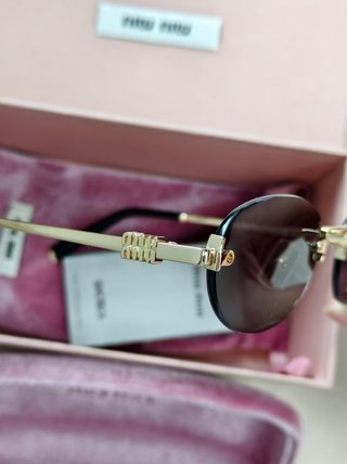 Gafas de sol Miu Miu ovaladas sin montura