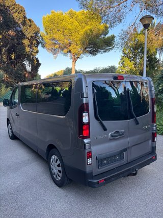 Renault Trafic 2015 9 Plazas SIN ADBLUE