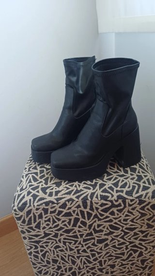 Botines plataforma negros
