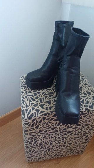 Botines plataforma negros